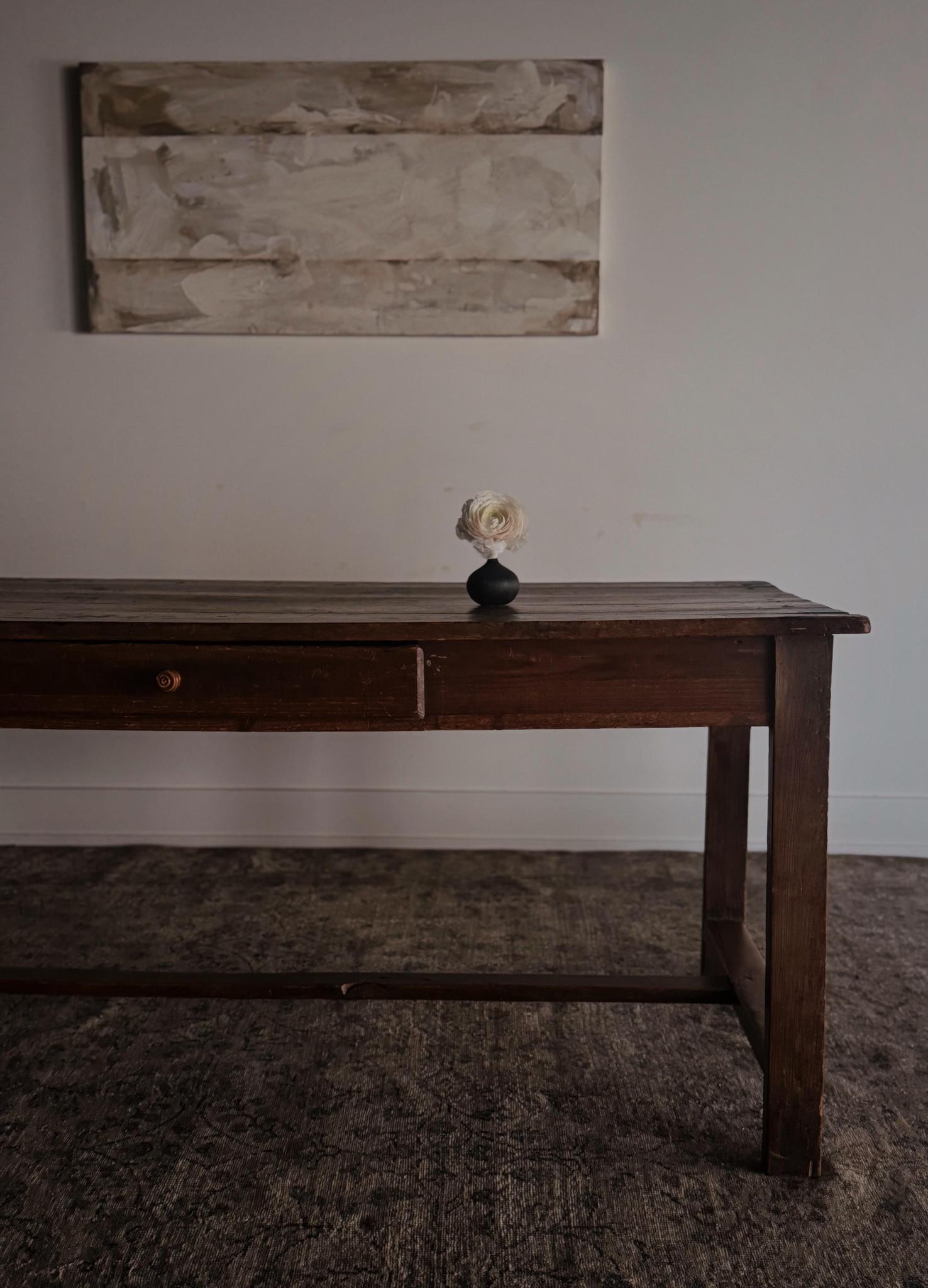 The Hawthorn Desk