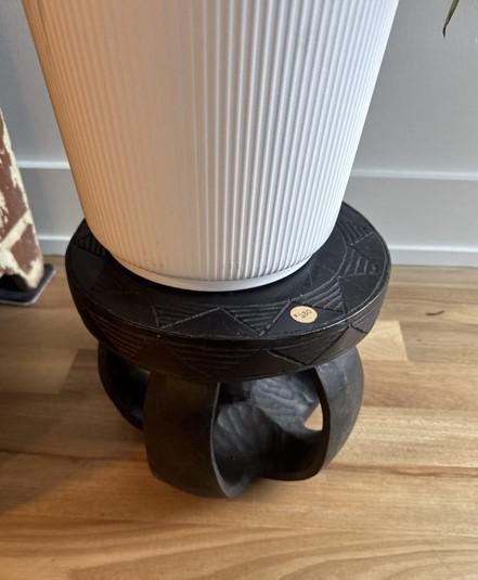 African Small Bowed Base Round Table