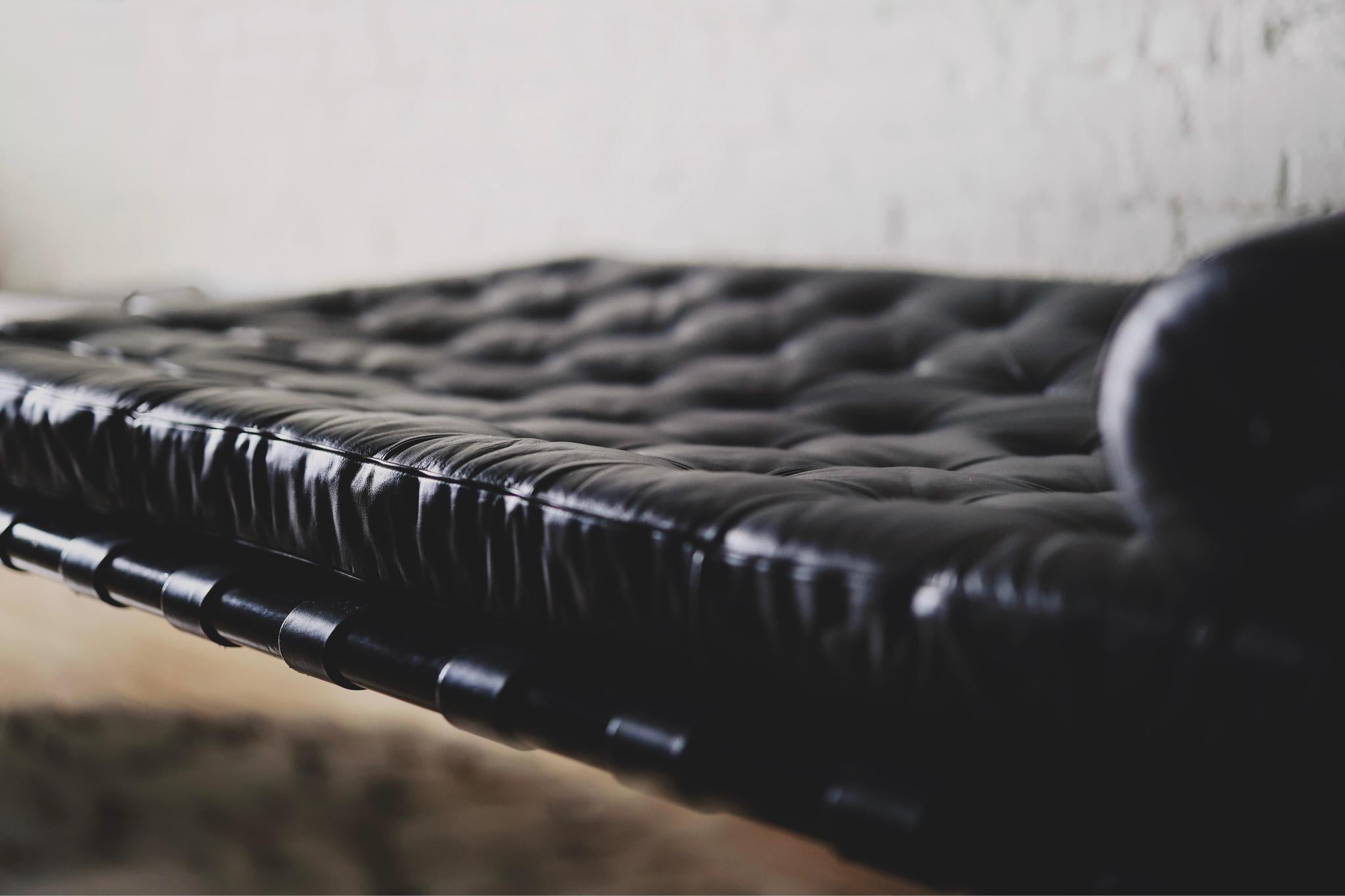 Mies van der Rohe Barcelona Daybed