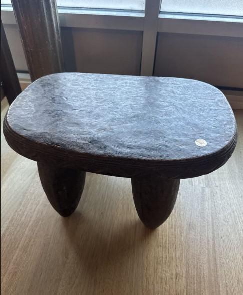 African Medium Square 4 Leg Stand