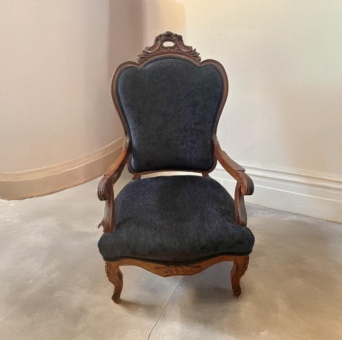Baroque Black Armchair