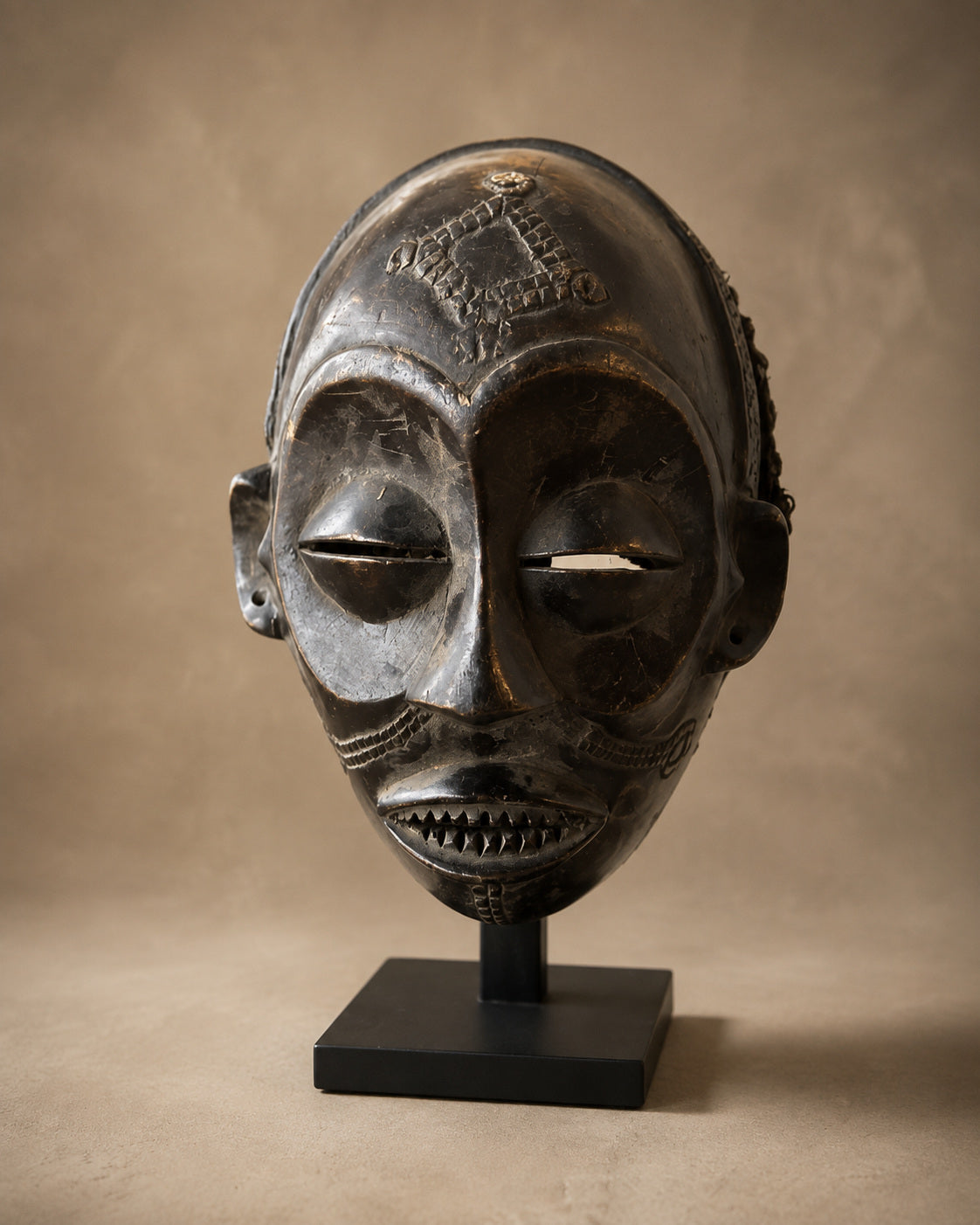 Ancient African Mask No.05