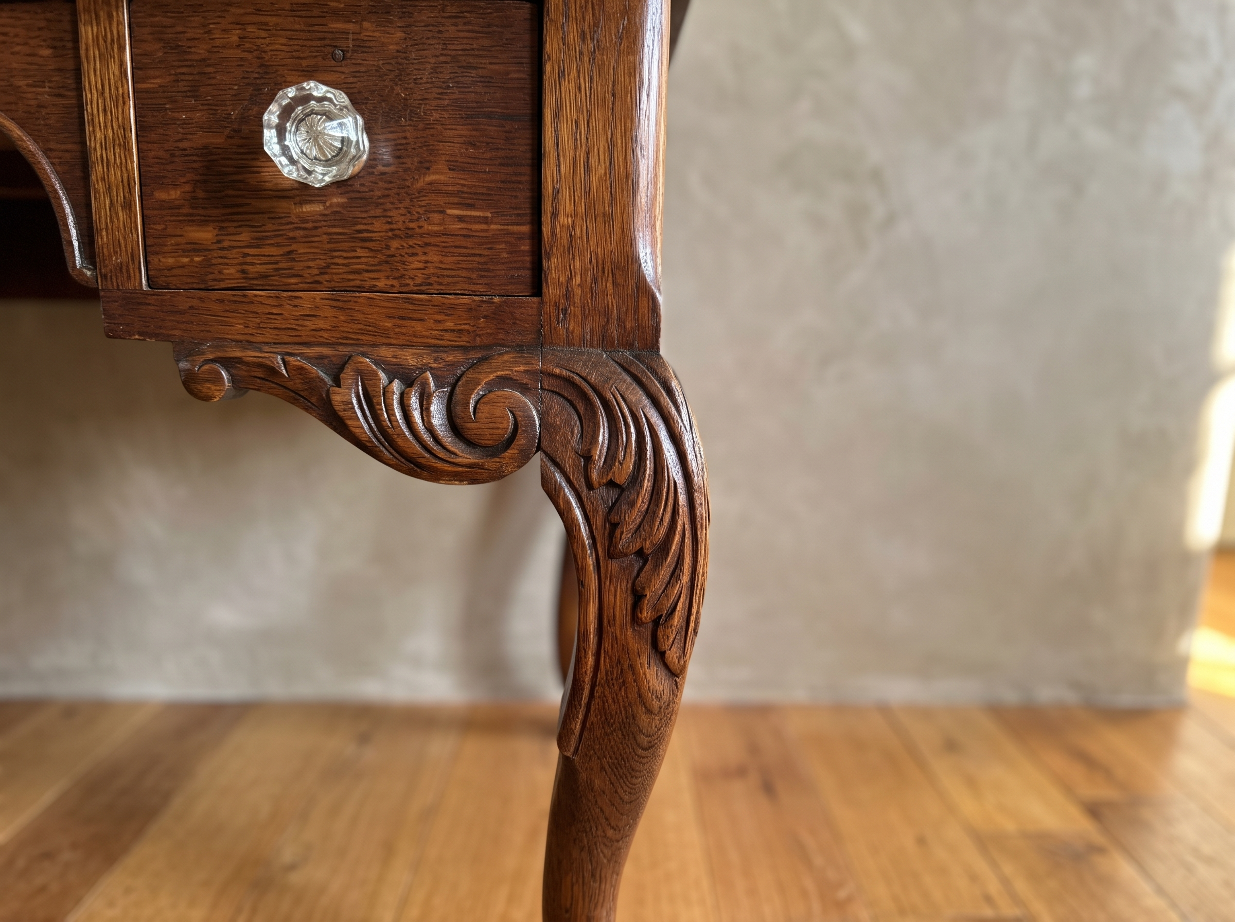 Antique writing desk, second leg and bracket detail angle