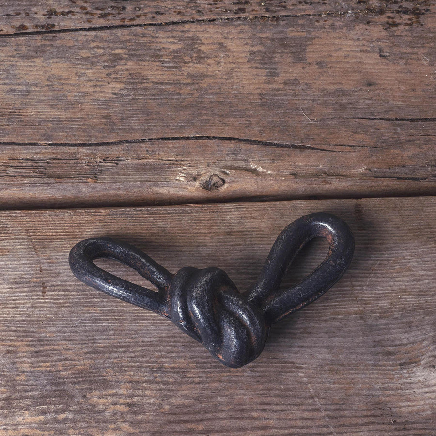 Roven Cast Iron Knot