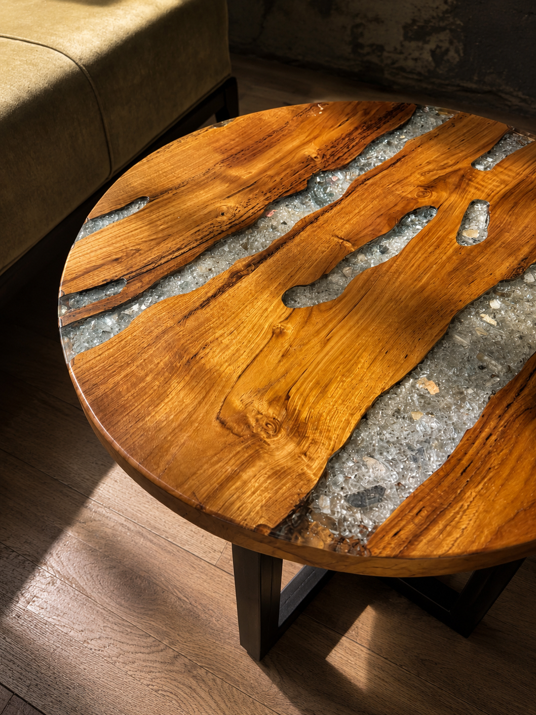 Creeklight Parlor Table