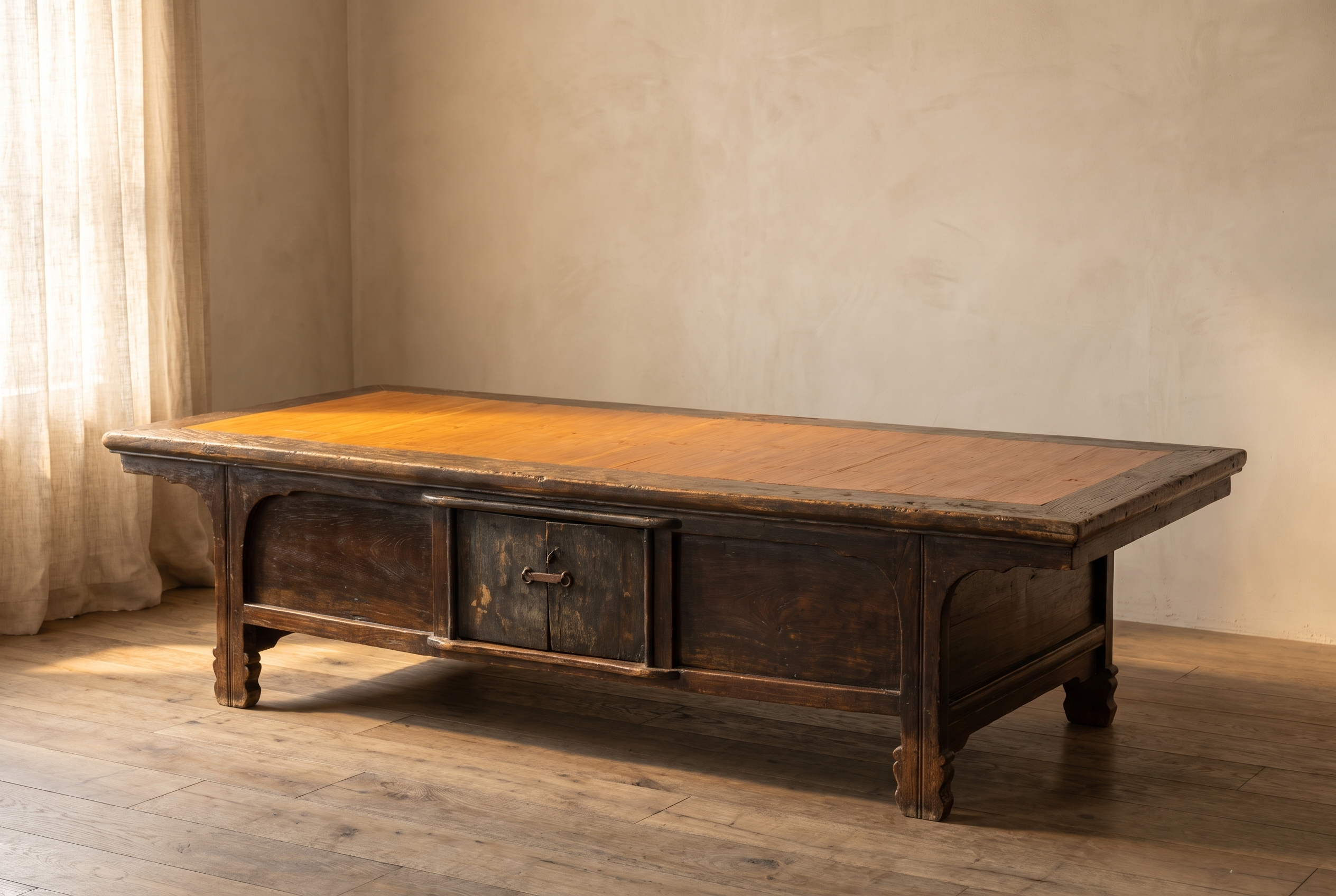 Three-quarter view showing the table's full form