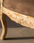 Detail of wheat sheaf carving on apron and leg