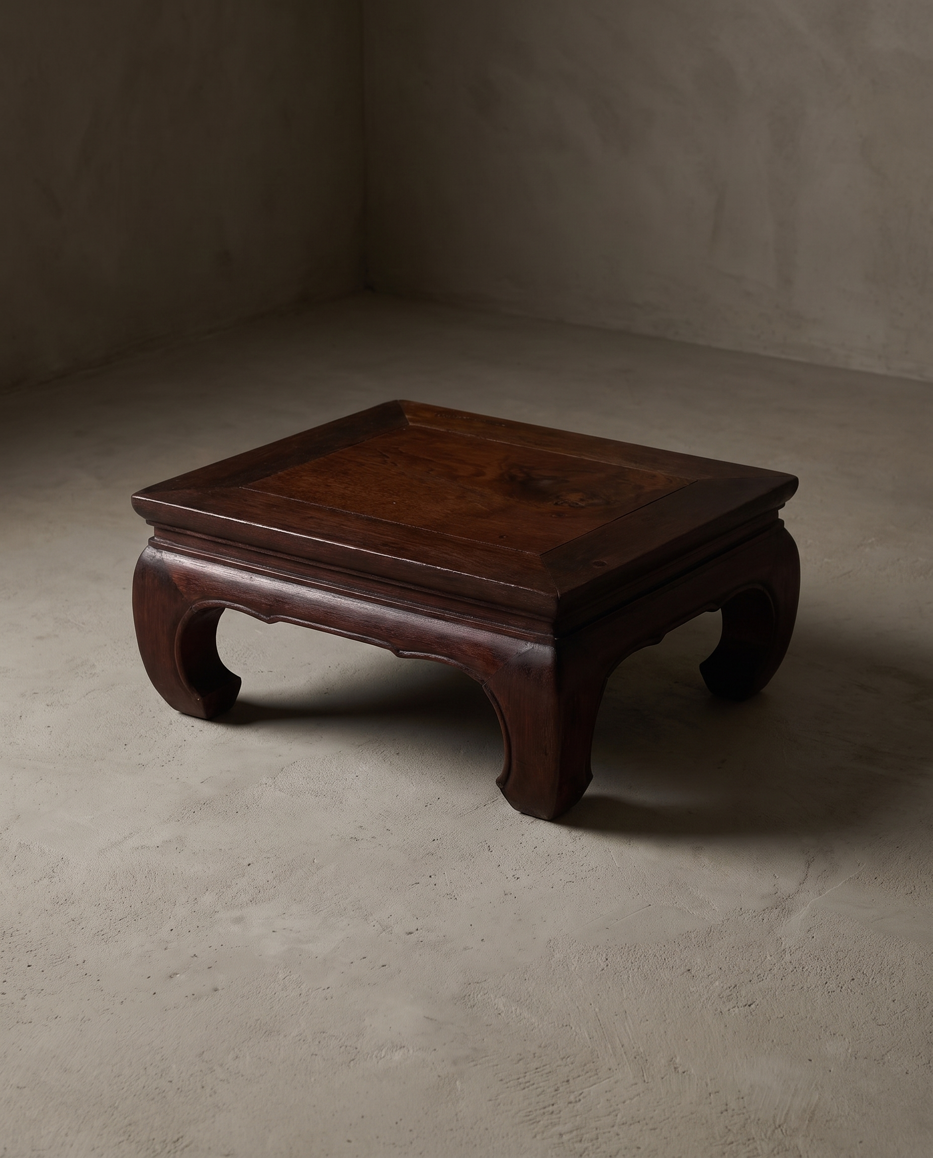 Medium Kang Table, 45 degree three-quarter view showing full form and horsehoof-leg construction