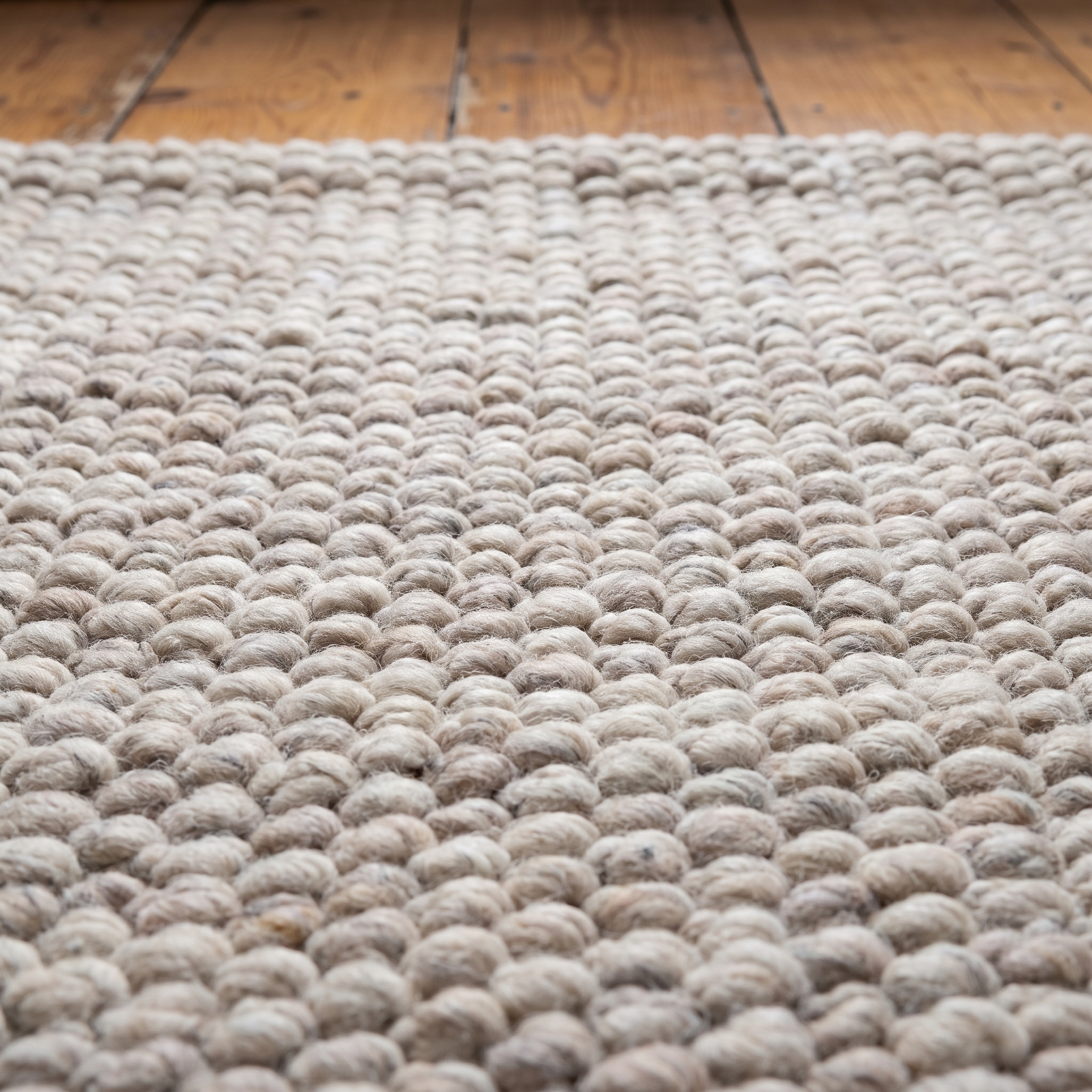 Close-up of the chunky hand-spun Criolla wool Soga weave on the Awanay rug