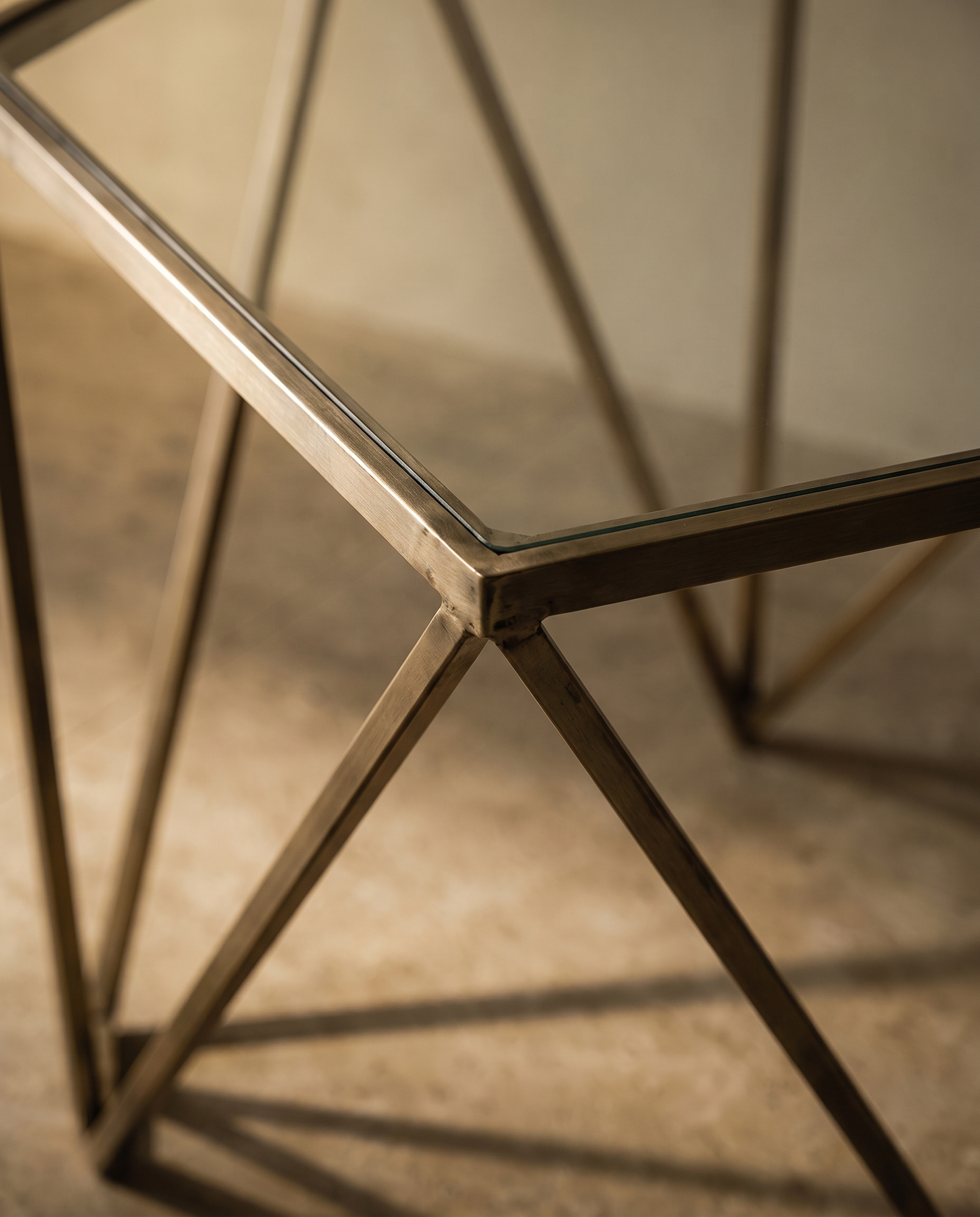 Facets side table top and brass joint detail
