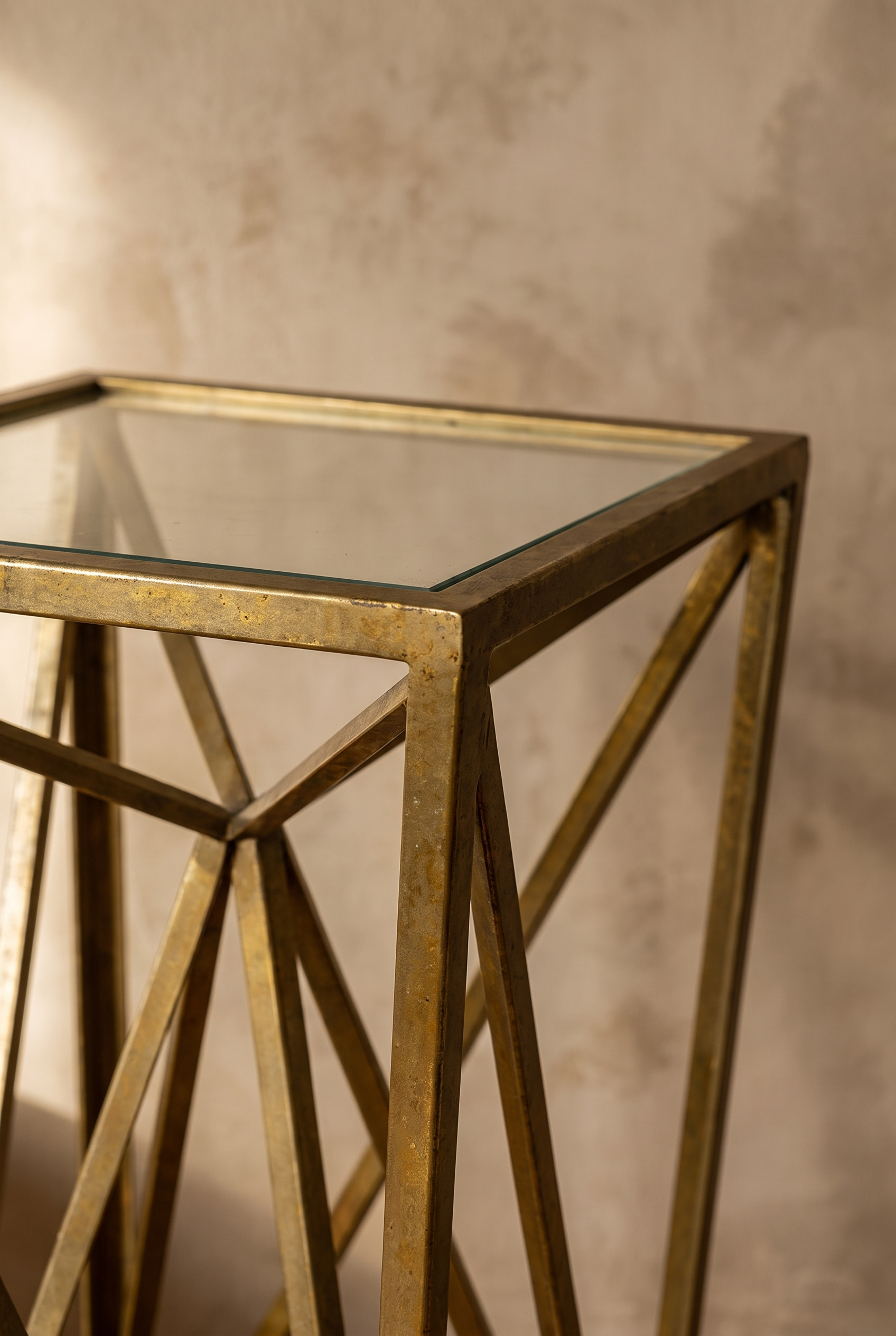 Scintilla glass top and brass frame detail